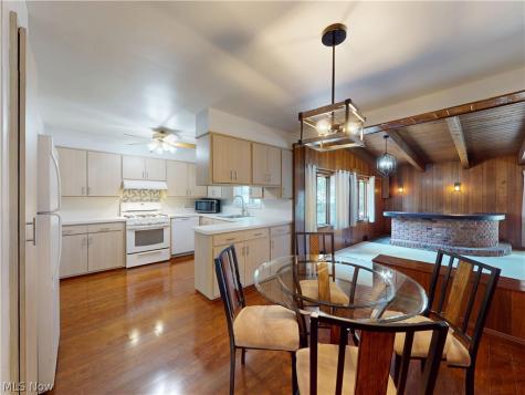 4293 Ardmore Road South Euclid OH 44121