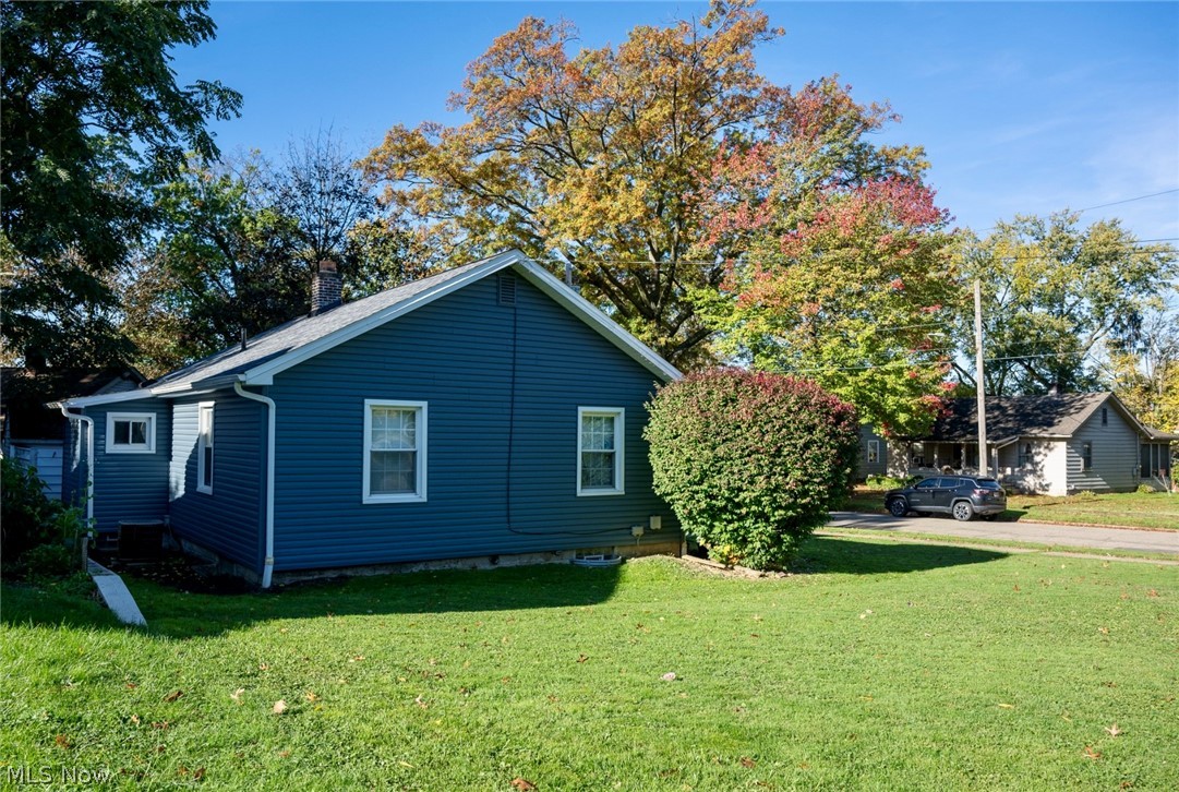 829 Lafayette Avenue Niles OH 44446