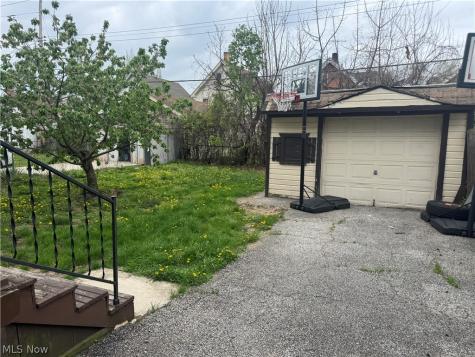 3334 W 99 Street Cleveland OH 44102