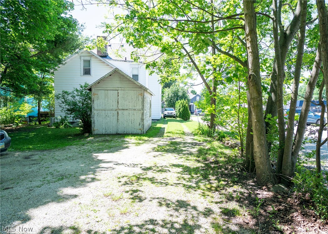 247 & 247 1/2 Ray Avenue NW New Philadelphia OH 44663