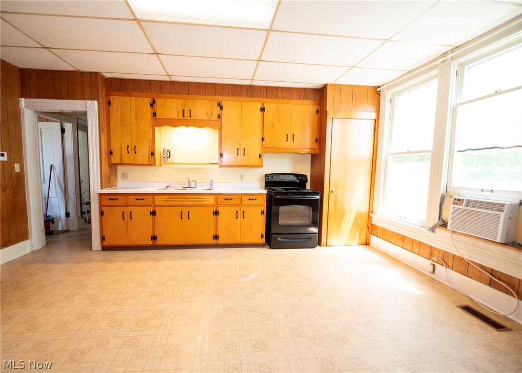 247 & 247 1/2 Ray Avenue NW New Philadelphia OH 44663