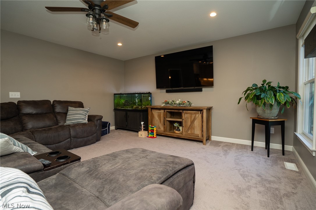 760 Radcliffe Pass Columbiana OH 44408