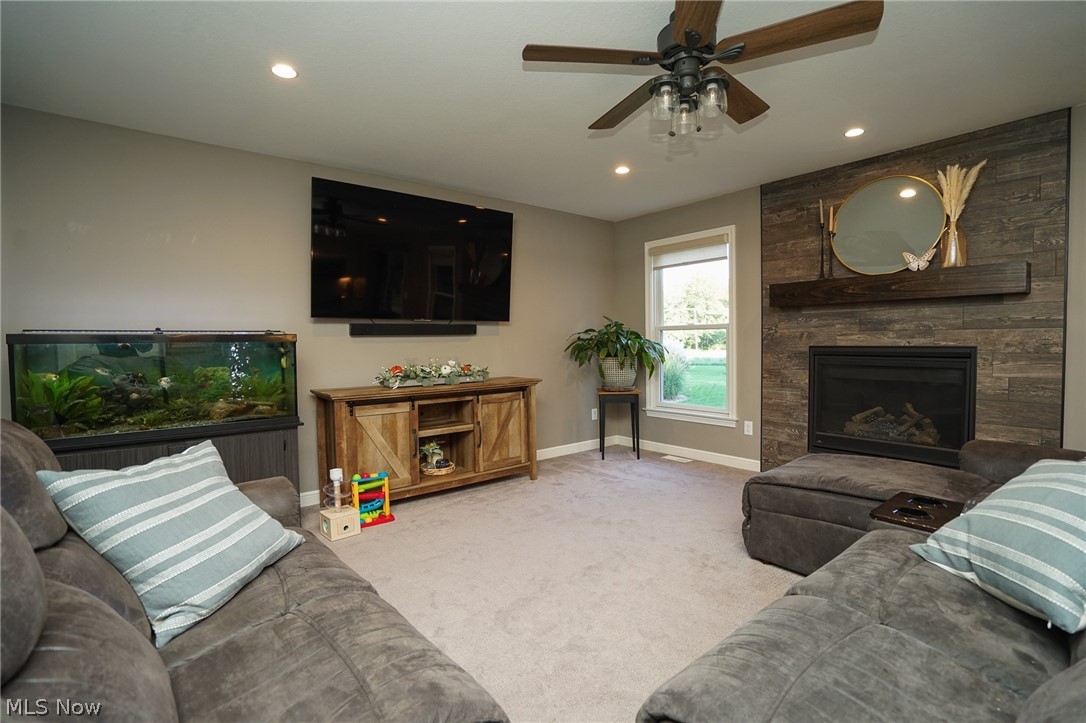 760 Radcliffe Pass Columbiana OH 44408