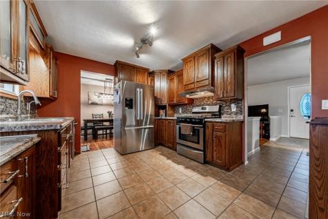 7791 Ridge Road Parma OH 44129