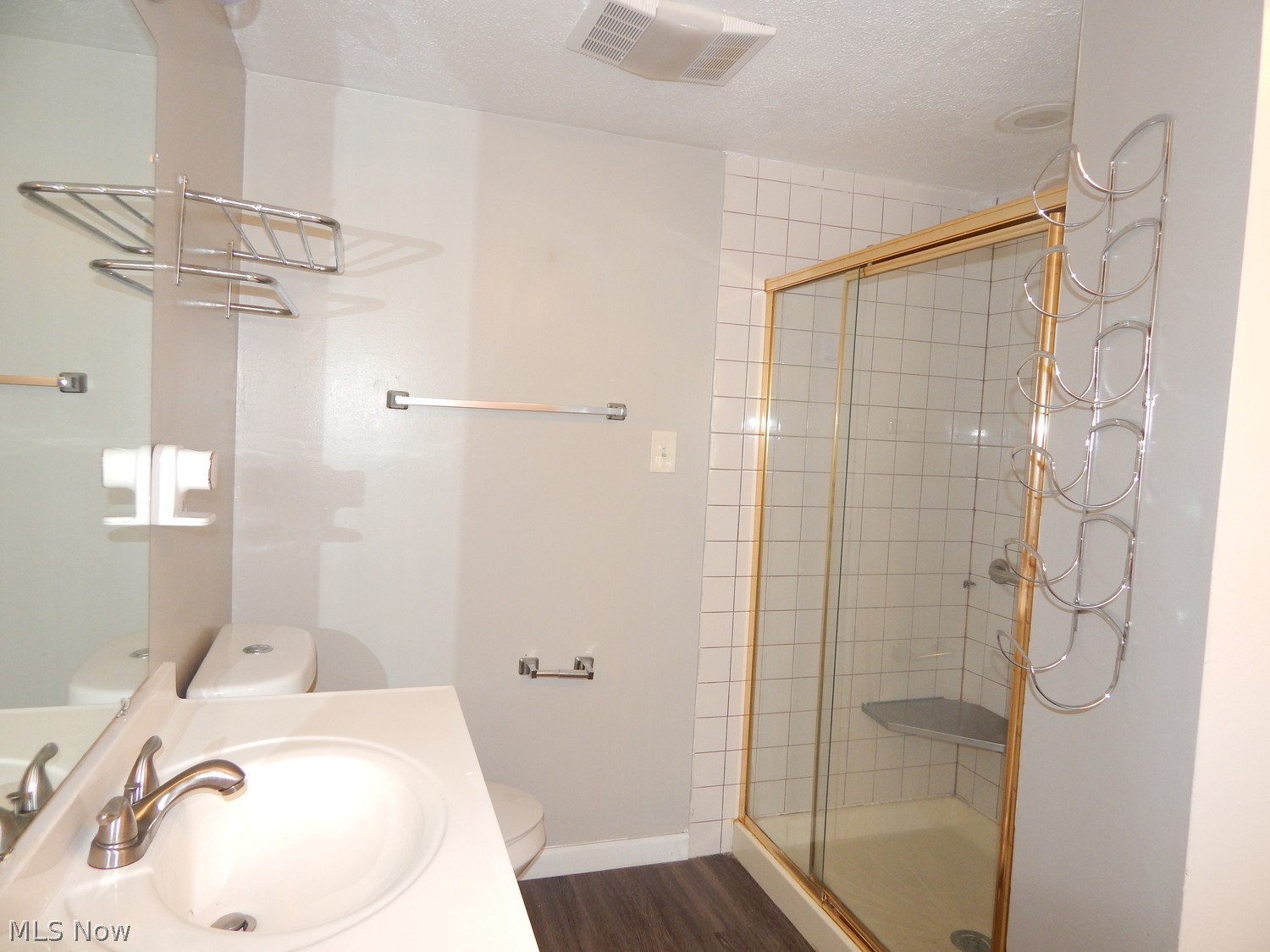 324 E 197th Street Euclid OH 44119