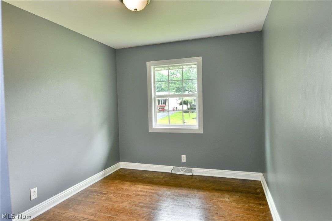 8143 Venice Heights Drive NE Warren OH 44484