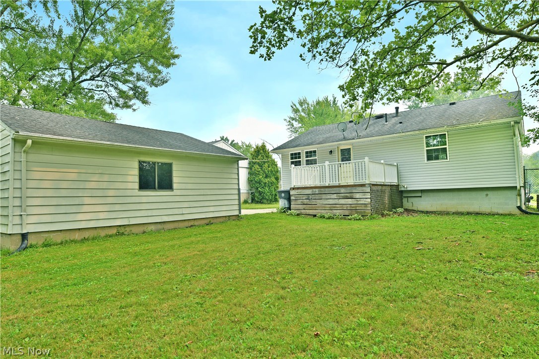 8143 Venice Heights Drive NE Warren OH 44484