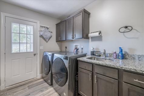 6764 Rolling Acres Court Painesville OH 44077