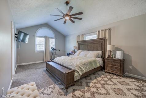 6764 Rolling Acres Court Painesville OH 44077