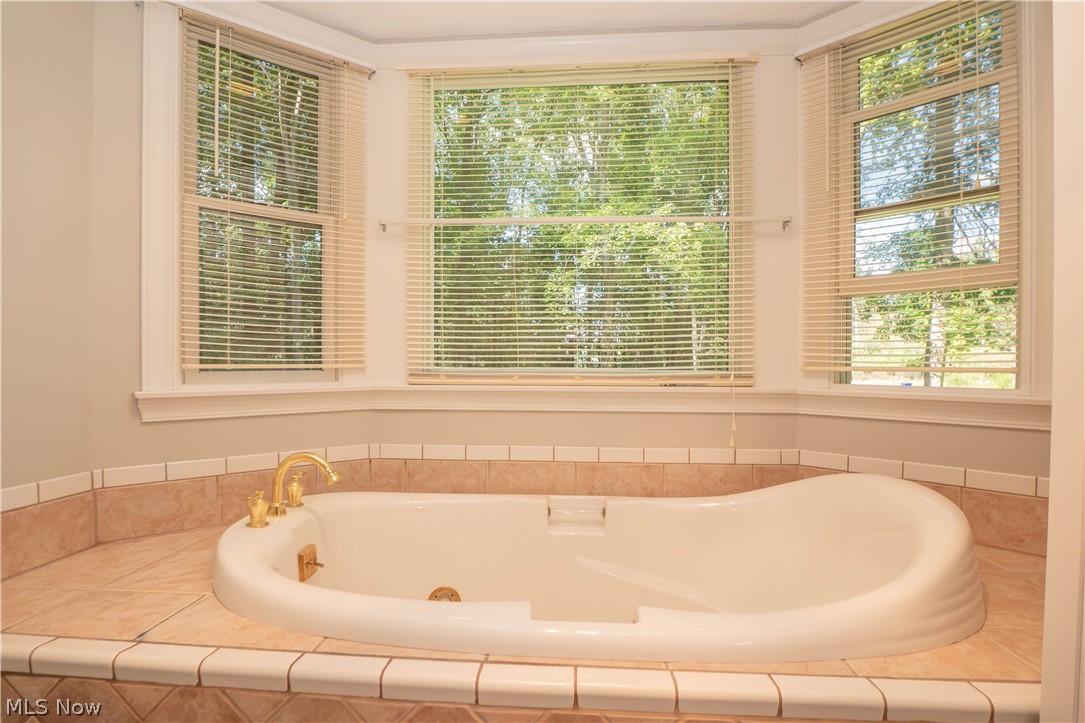 2332 Porter Road Atwater OH 44201
