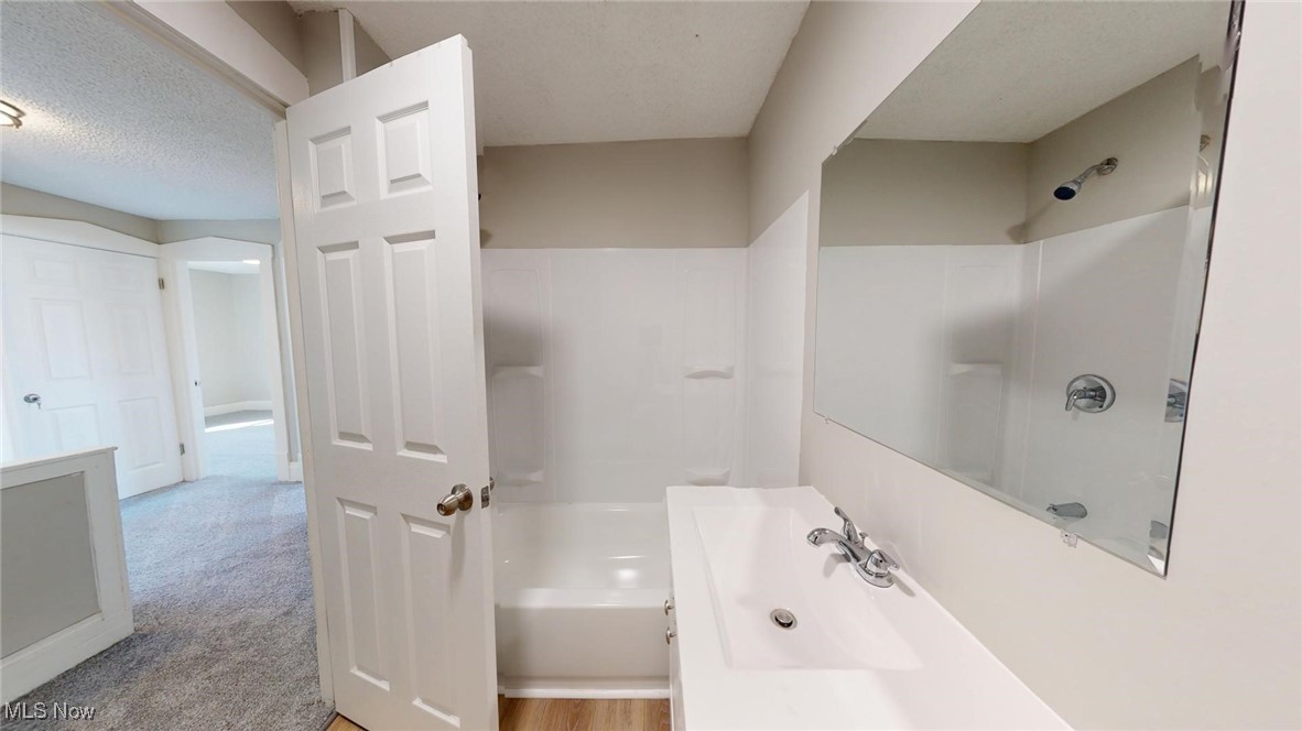 3544 W 99th Street Cleveland OH 44102