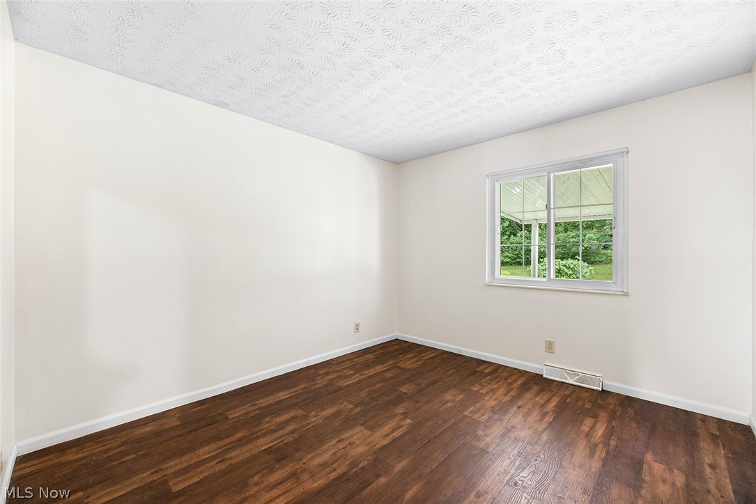 1163 Tonawanda Avenue Akron OH 44305