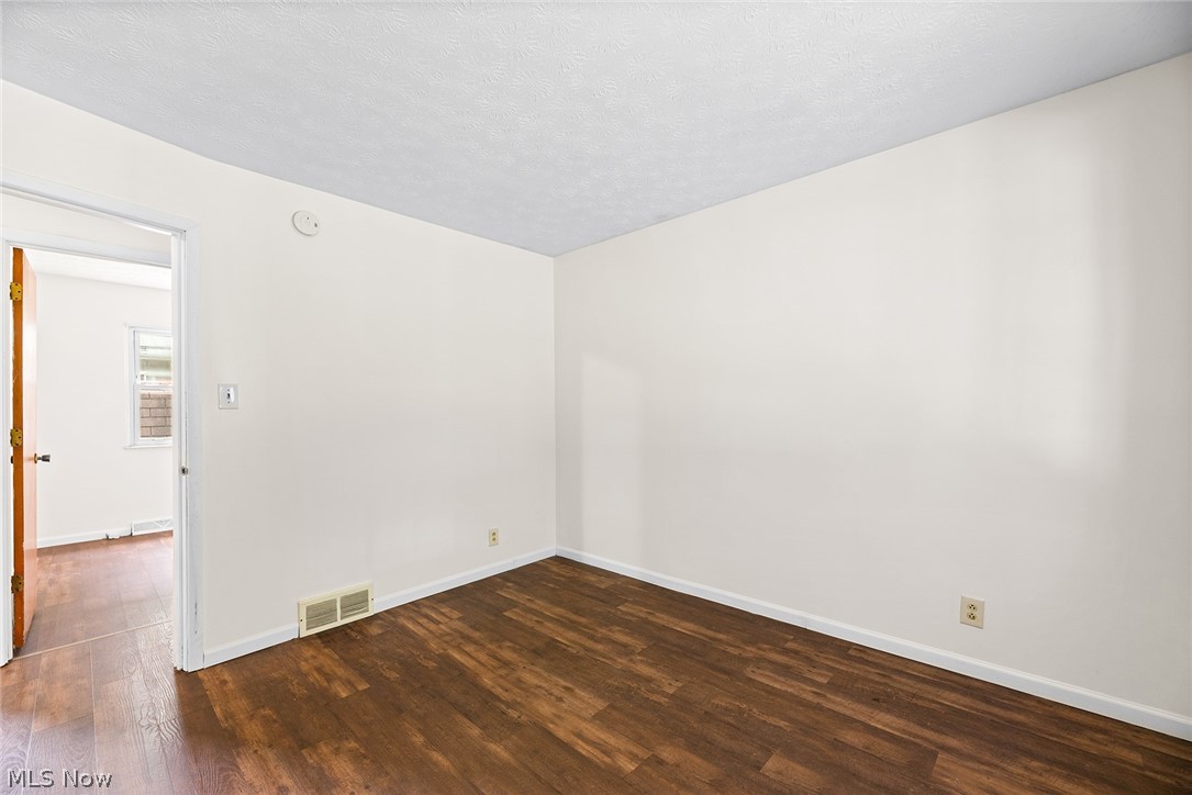 1163 Tonawanda Avenue Akron OH 44305
