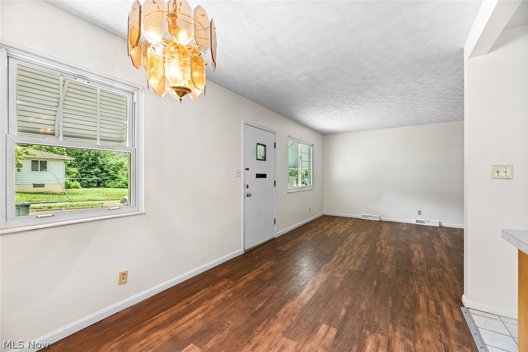 1163 Tonawanda Avenue Akron OH 44305