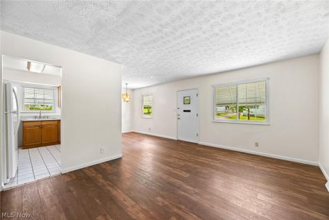 1163 Tonawanda Avenue Akron OH 44305