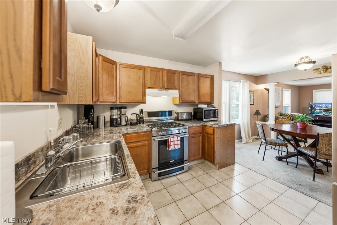 5806 Madison Avenue Cleveland OH 44102
