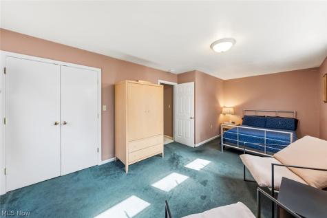 5806 Madison Avenue Cleveland OH 44102