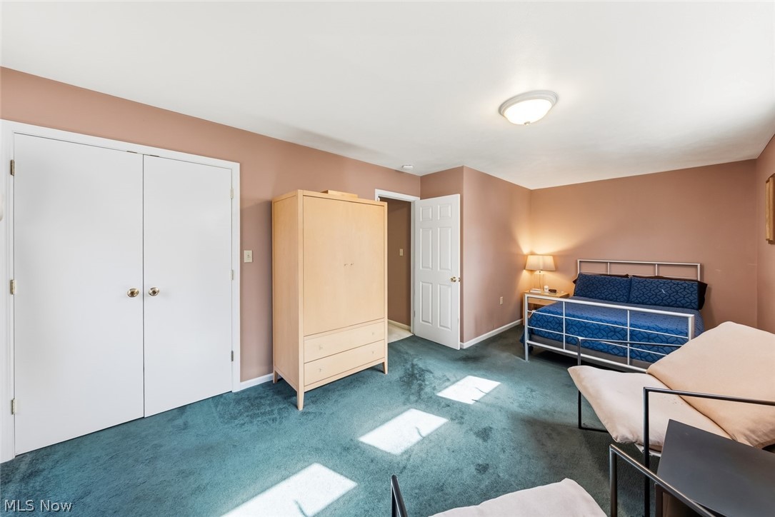 5806 Madison Avenue Cleveland OH 44102