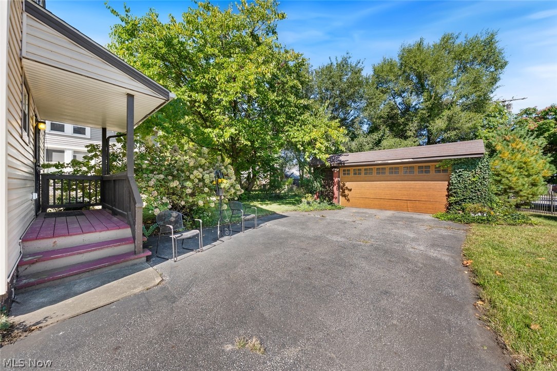 5806 Madison Avenue Cleveland OH 44102