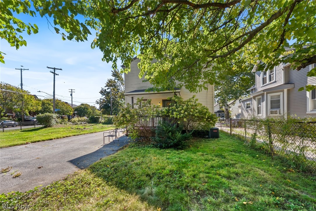 5806 Madison Avenue Cleveland OH 44102