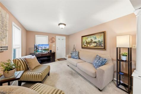 5806 Madison Avenue Cleveland OH 44102