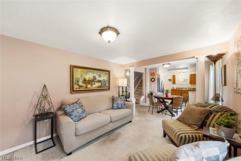 5806 Madison Avenue Cleveland OH 44102