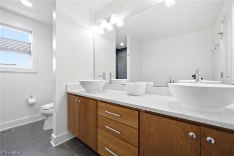 9400 Rockys Court Broadview Heights OH 44147