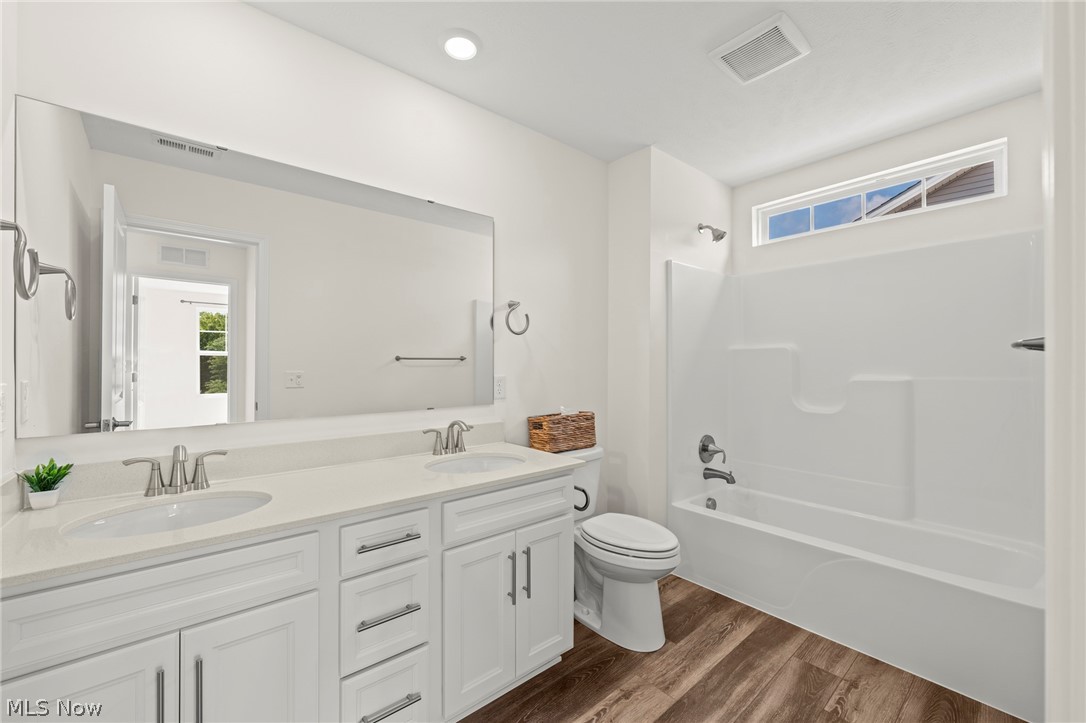 766 River Run Road Aurora OH 44202