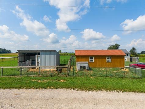 3657 E Moreland Road Fredericksburg OH 44627