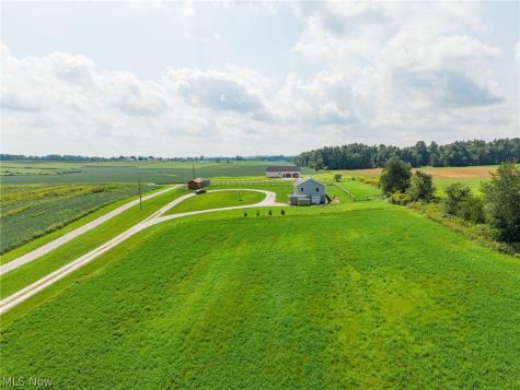 3657 E Moreland Road Fredericksburg OH 44627