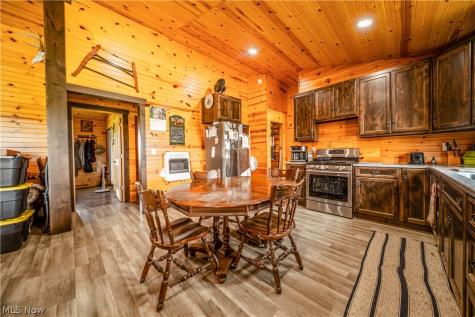 3657 E Moreland Road Fredericksburg OH 44627