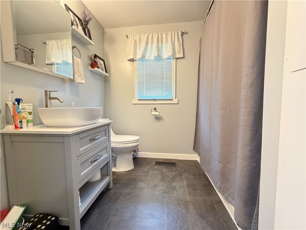 15103 State Route 258 SW Newcomerstown OH 43832