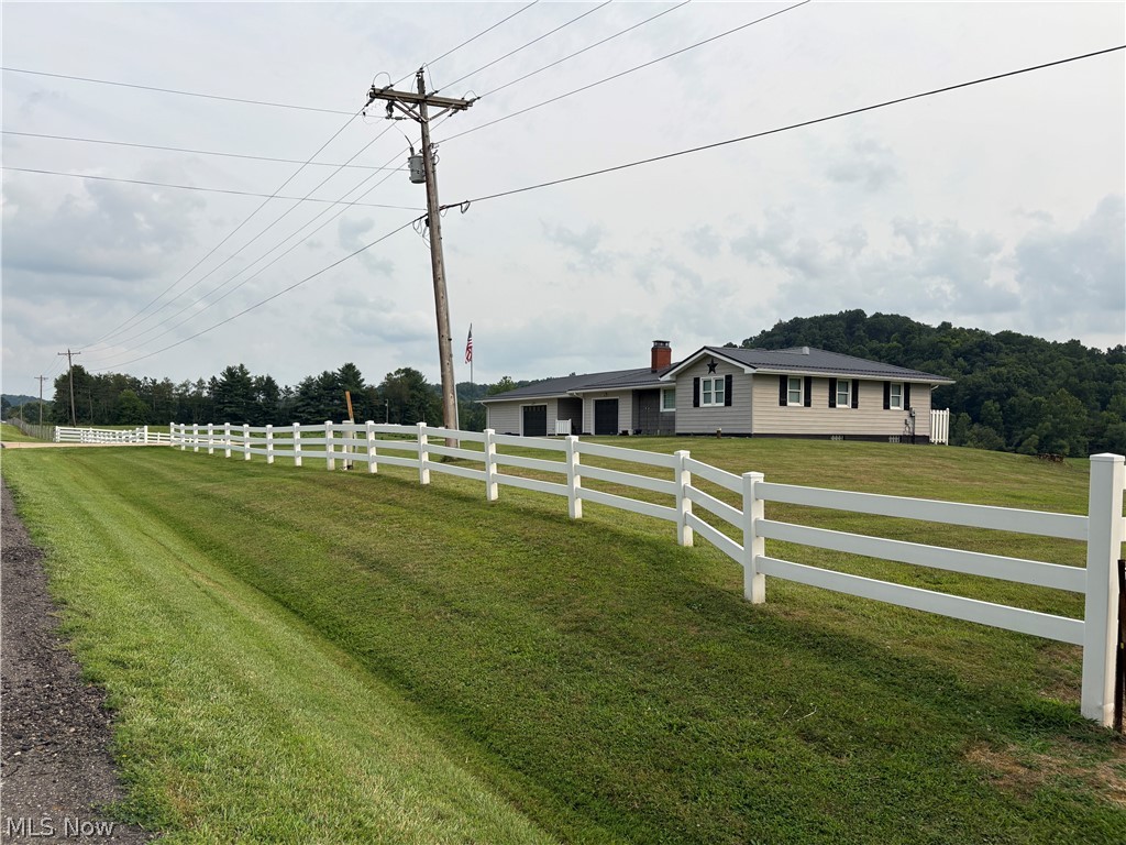15103 State Route 258 SW Newcomerstown OH 43832