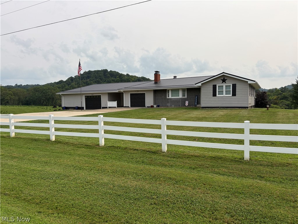 15103 State Route 258 SW Newcomerstown OH 43832