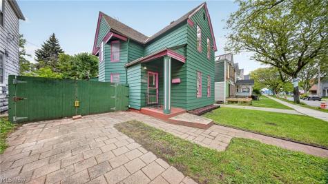 1320 W 87th Street Cleveland OH 44102