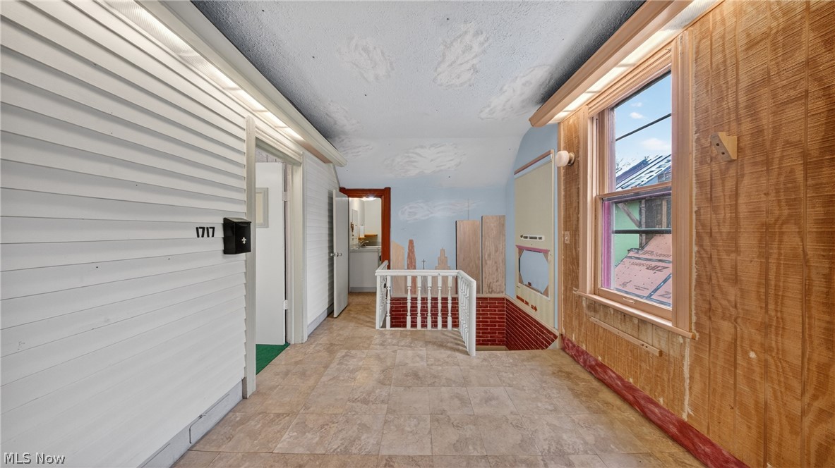 1320 W 87th Street Cleveland OH 44102