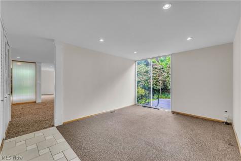 478 Tamiami Trail Akron OH 44303