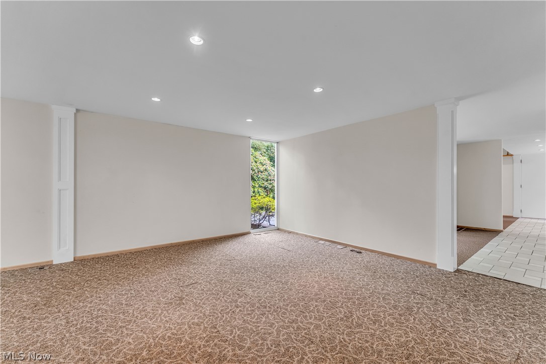 478 Tamiami Trail Akron OH 44303