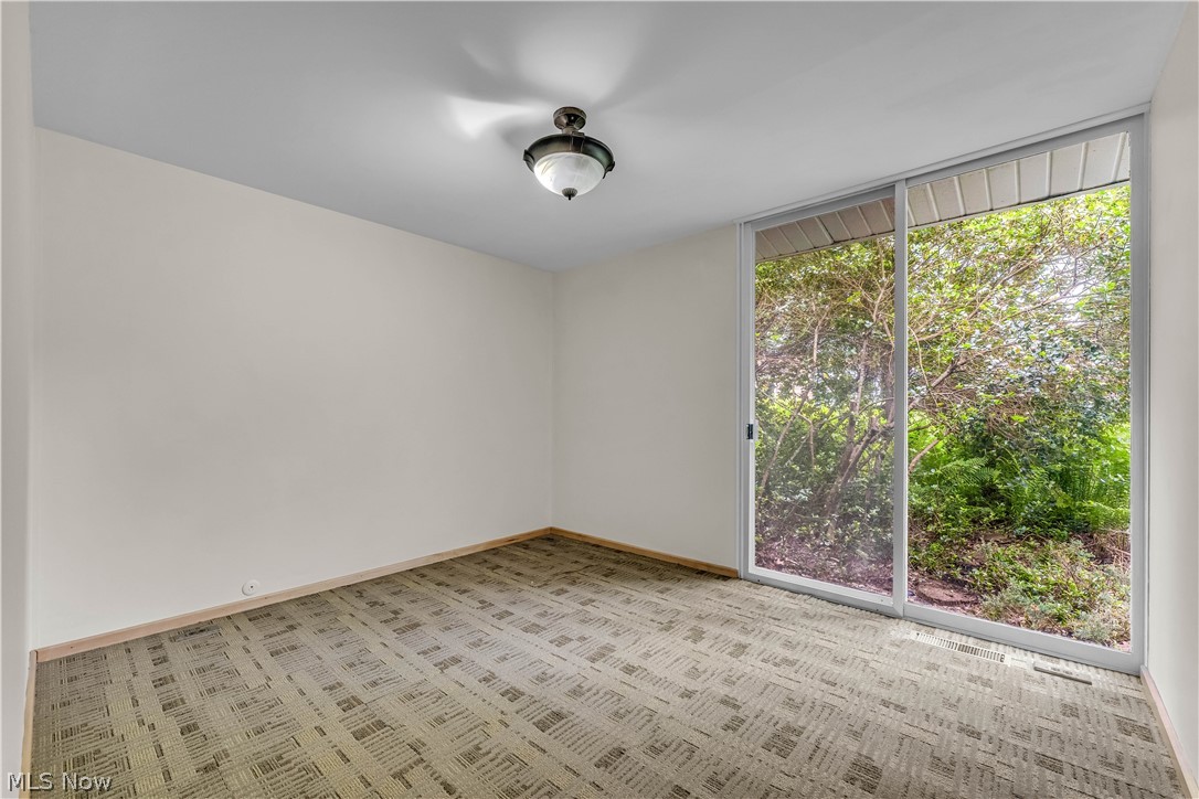 478 Tamiami Trail Akron OH 44303