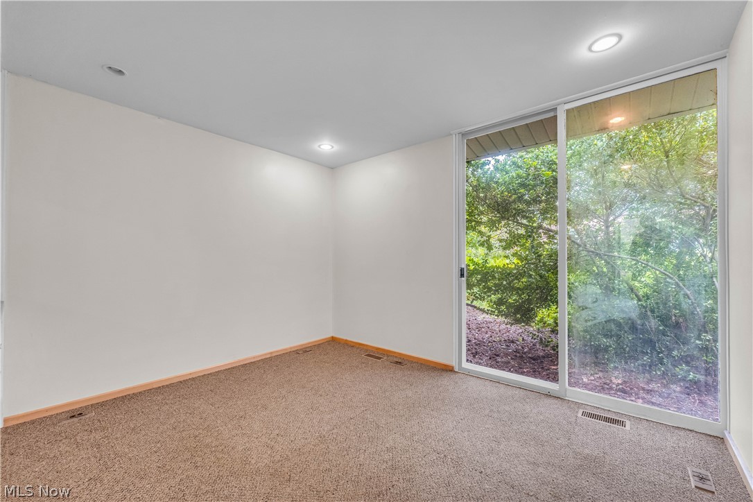 478 Tamiami Trail Akron OH 44303