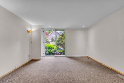 478 Tamiami Trail Akron OH 44303
