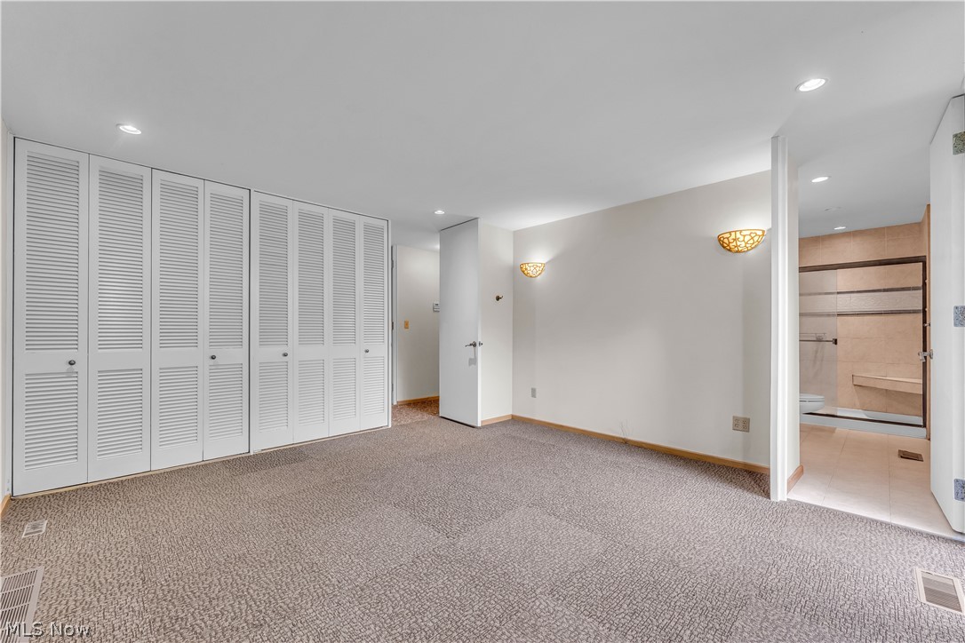 478 Tamiami Trail Akron OH 44303