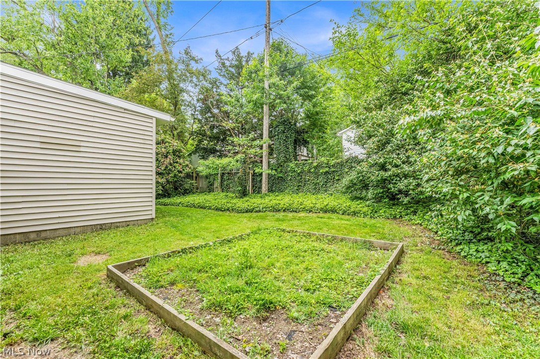 478 Tamiami Trail Akron OH 44303
