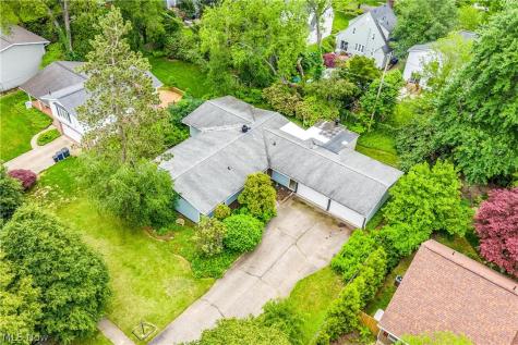 478 Tamiami Trail Akron OH 44303