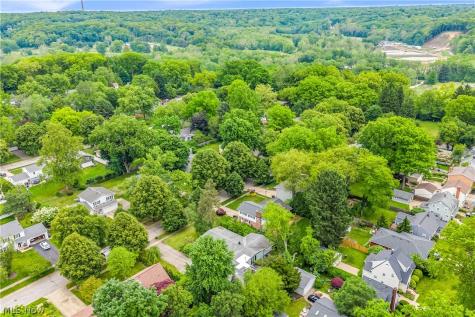 478 Tamiami Trail Akron OH 44303