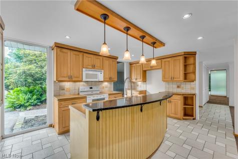 478 Tamiami Trail Akron OH 44303