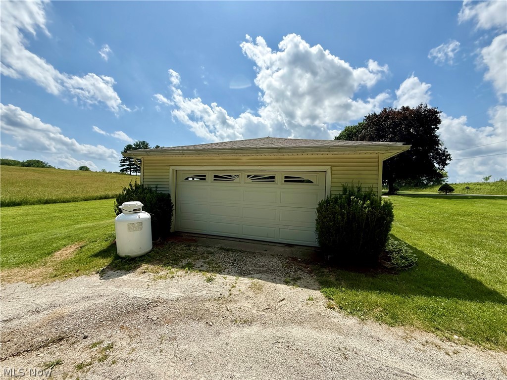 3278 Fresno Road NW Carrollton OH 44615