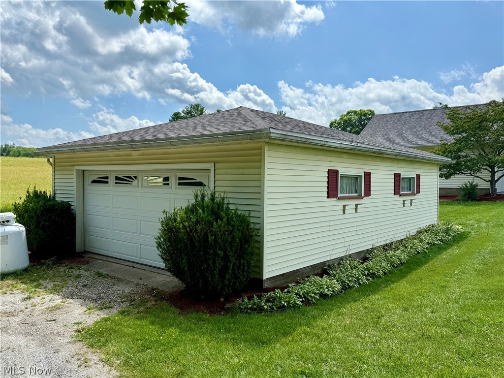 3278 Fresno Road NW Carrollton OH 44615
