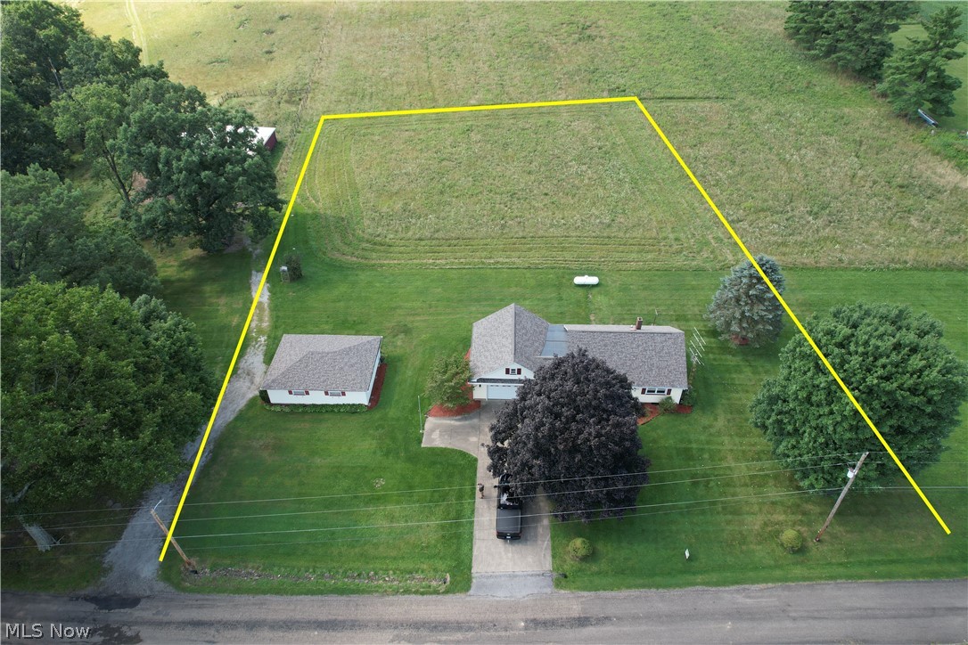 3278 Fresno Road NW Carrollton OH 44615