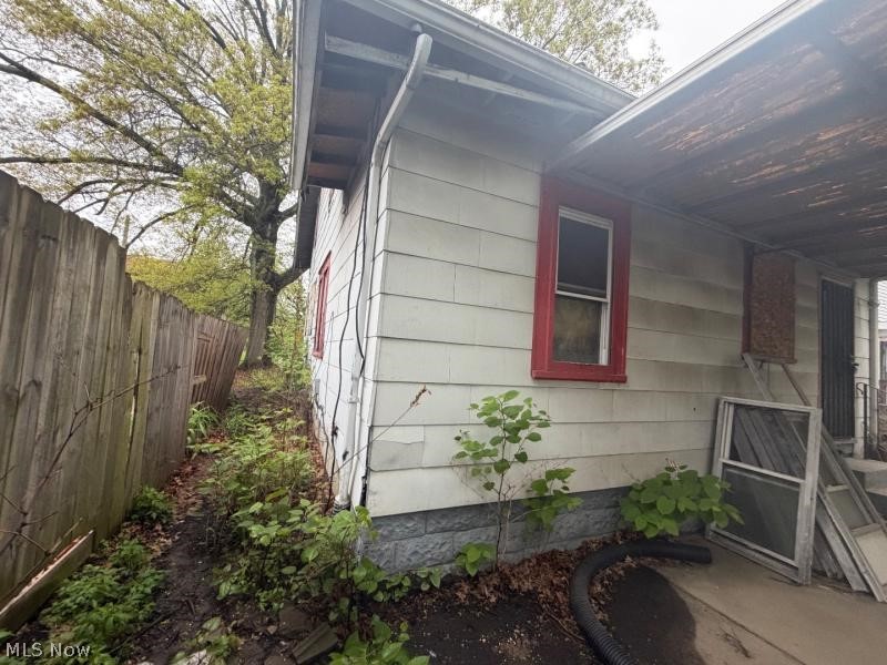 549 Bacon Avenue Akron OH 44320